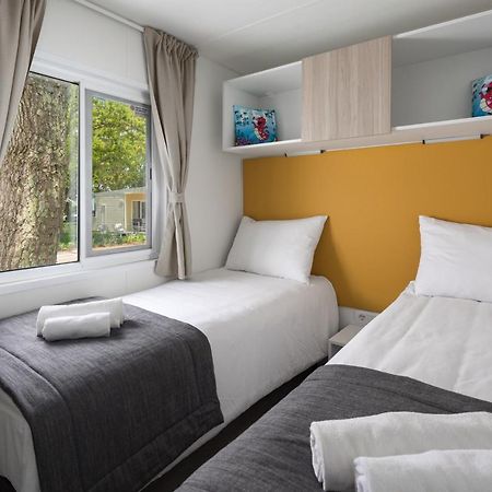 Camping Ulika Mobile Homes - Naturist Červar-Porat Exteriér fotografie
