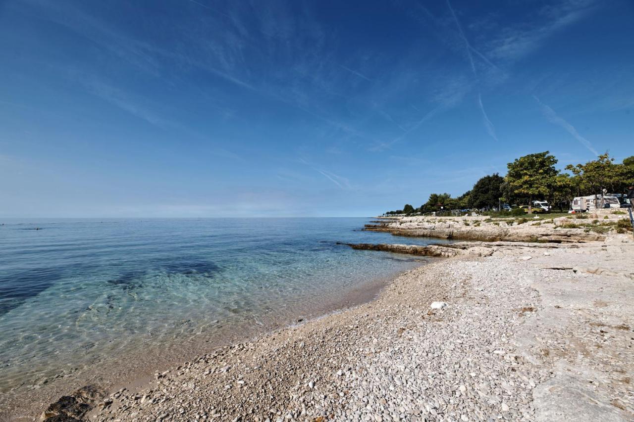 Camping Ulika Mobile Homes - Naturist Červar-Porat Exteriér fotografie