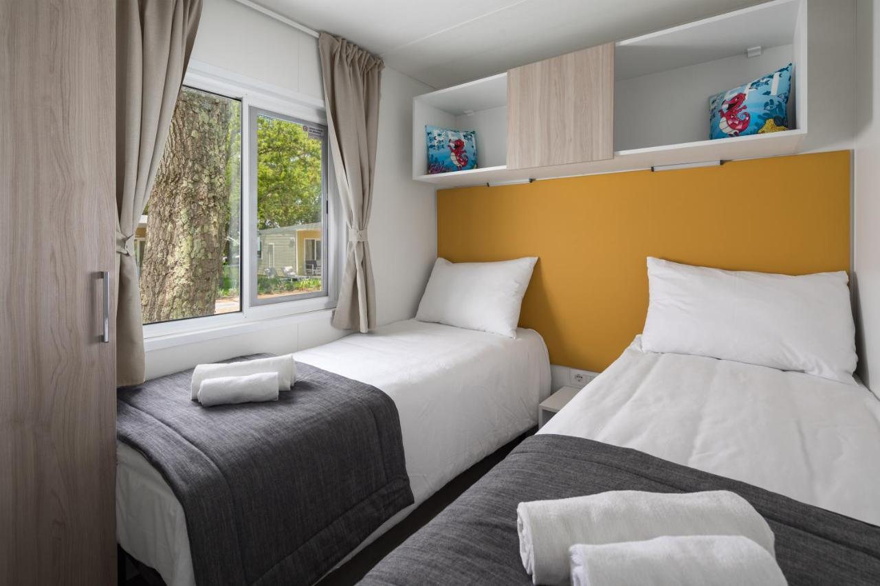 Camping Ulika Mobile Homes - Naturist Červar-Porat Exteriér fotografie
