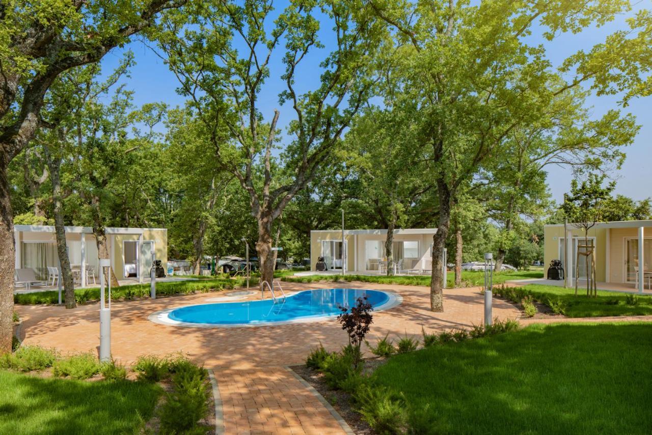 Camping Ulika Mobile Homes - Naturist Červar-Porat Exteriér fotografie